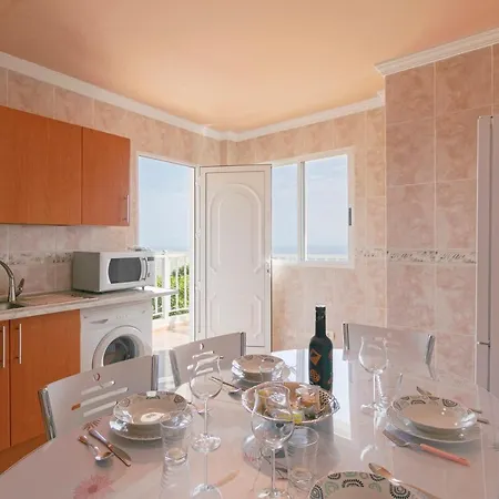 Clemente House Private Pool بيت للعطل *